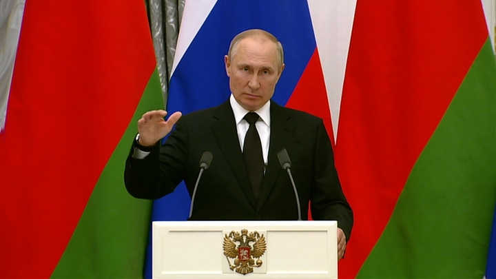 Путин о политической интеграции с Белоруссией: нужно подрасти Путин о политической интеграции с Белоруссией: нужно подрасти