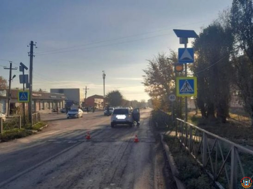 В Новошахтинске ослепленная солнцем автомобилистка сбила 53-летнего мужчину