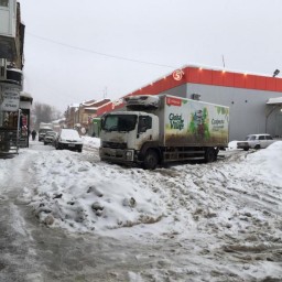 В Ростове из-за снегопада с 24 января запретили въезд в город для большегрузов