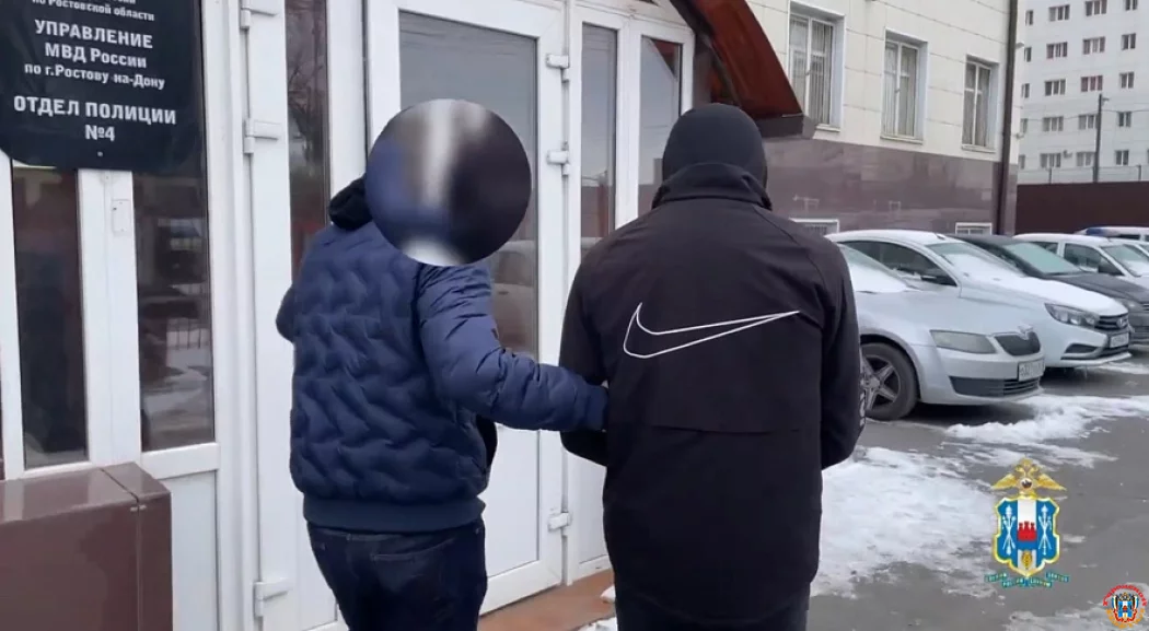 В Ростове мужчина использовал чужую утерянную карту для ухаживания за новой знакомой