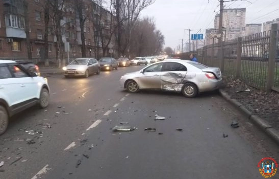 В Ростове в двойном ДТП пострадала пенсионерка