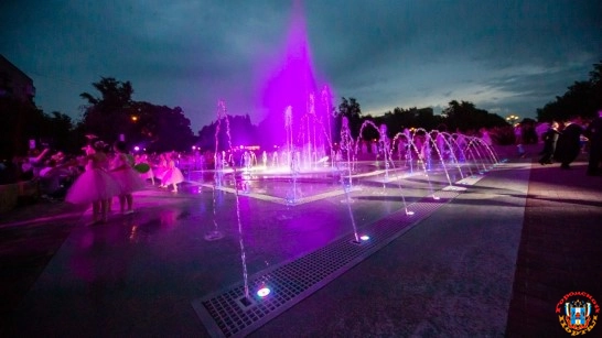 В Ростове на три дня отключат фонтан на Аллее Роз