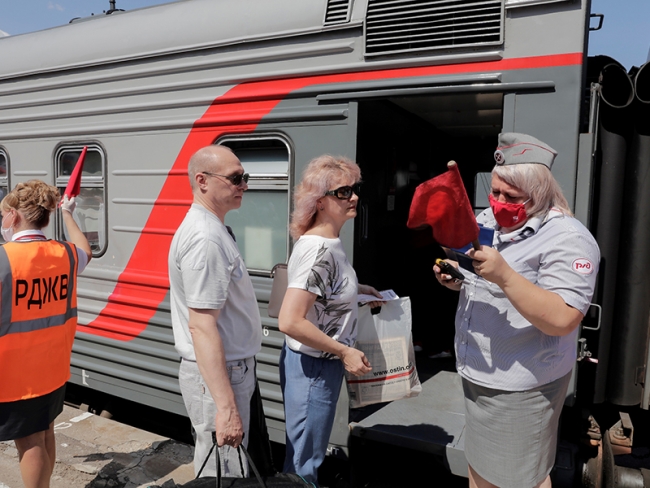 Из Волгодонска запустят поезд в Москву и Петербург Из Волгодонска запустят поезд в Москву и Петербург