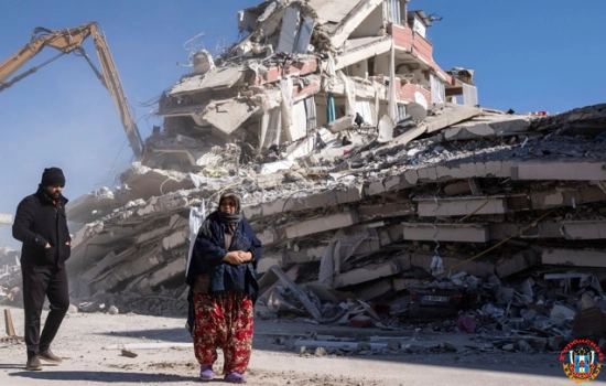 Количество погибших при землетрясении выросло до 21642 человек