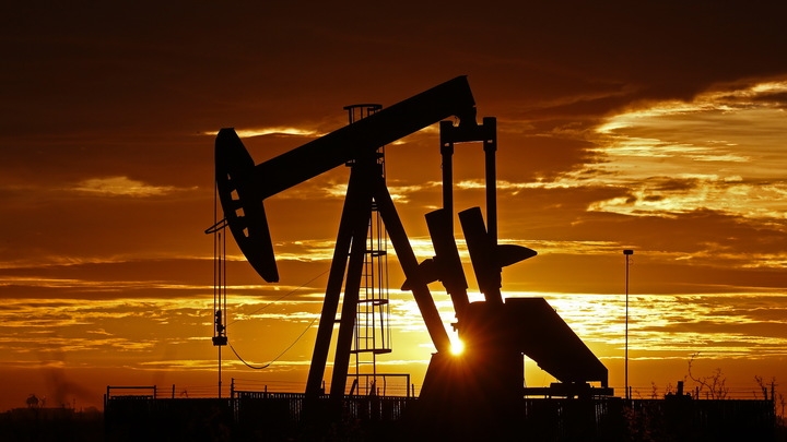 Спрос на нефть: новый прогноз ОПЕК приподнял рубль