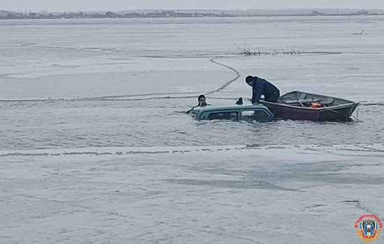 В Ростовской области мужчина утонул вместе с машиной на водохранилище