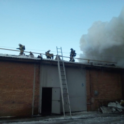 Пожар на складе стройматериалов в Ростове локализован