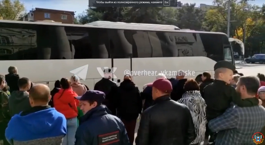 В Ростовской области мобилизованных провожали с оркестром