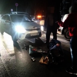 В Таганроге 57-летняя женщина на переходе попала под колеса авто