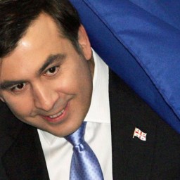 Саакашвили надумали отправить за рубеж