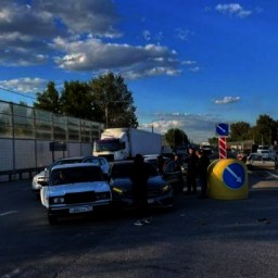 В массовом ДТП под Ростовом пострадали ребенок и двое взрослых