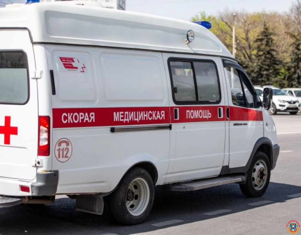 В Ростовской области 19-летний автомобилист насмерть разбился, врезавшись в дом