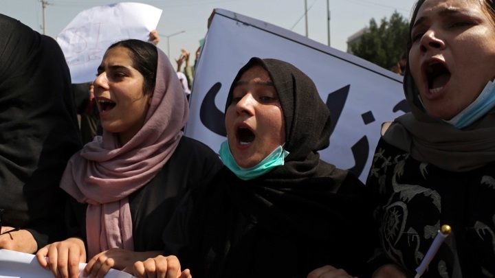 Крикет под запрет: талибы отменили женский спорт