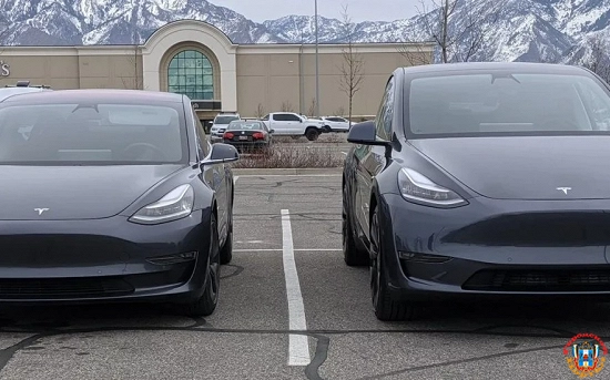Tesla продолжает урезать свои автомобили.