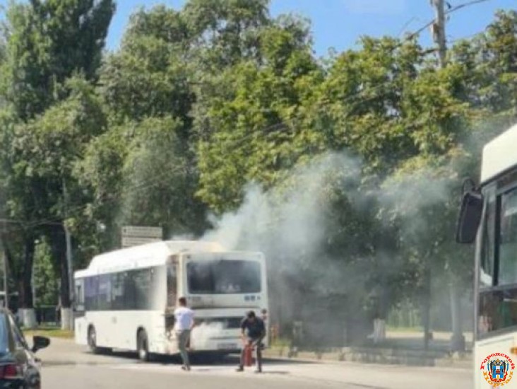В Ростове сгорел еще один автобус