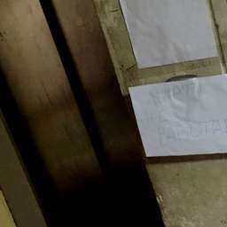 Неработающий лифт стал проклятьем для пациентов Батайской ЦГБ