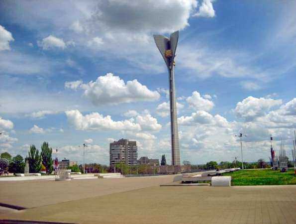 Перекрытие Театральной площади на целый месяц ждет ростовчан