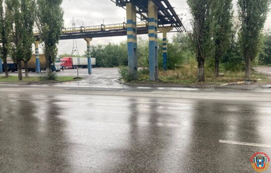 В Новочеркасске мотоциклист пострадал, врезавшись в опору теплотрассы