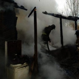 В Ростовской области при пожаре в частном доме обгорел 58-летний мужчина