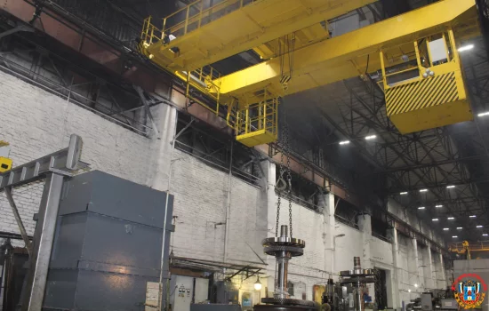 На Ростовском-на-Дону ЭРЗ введен в эксплуатацию новый мостовой кран