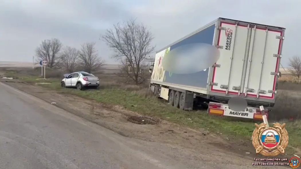 Унесло жизнь водителя Renault лобовое столкновение на трассе «Элиста – Ремонтное – Зимовки»