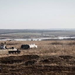 "Били прицельно": российские журналисты попали под обстрел близ Донецка