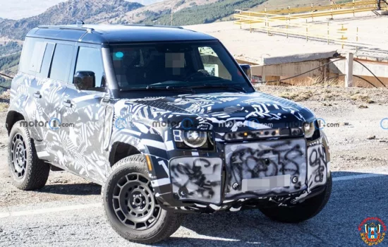 Это огромный Land Rover Defender SVX 2024
