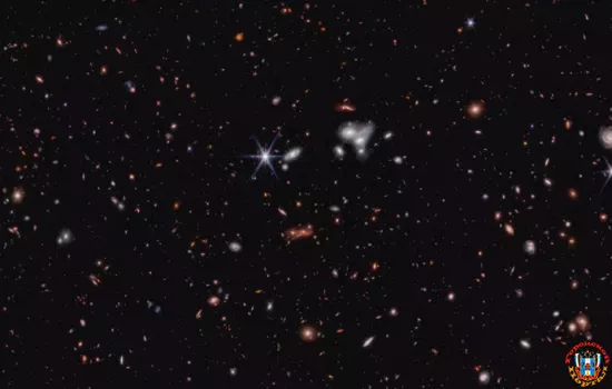 Такого мы ещё не видели: космический телескоп James Webb обнаружил самую далекую активную сверхмассивную черную дыру