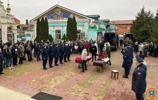 В Батайске похоронили двух бойцов, погибших в спецоперации