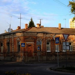 В Ростовской области в ДТП с «Ягуаром» пострадал мотоциклист
