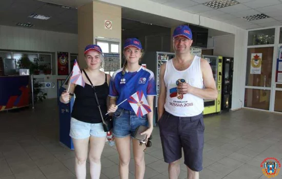 Ростовский бассейн ЦСКА посетили исландские болельщики