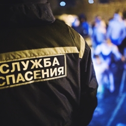 Труп одинокого мужчины нашли в запертой квартире под Ростовом