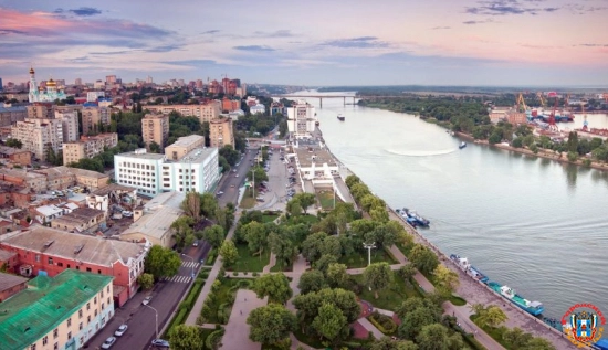 Две колонны грузовиков заметили на границе Украины с Ростовской областью