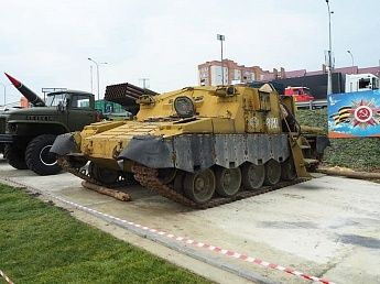 Каменский парк «Патриот» пополнился уникальной бронемашиной советской поры