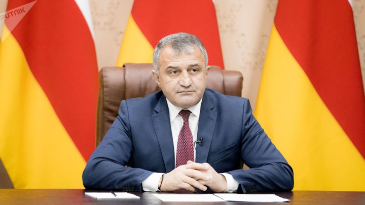 Президент Южной Осетии: республика намерена войти в состав России