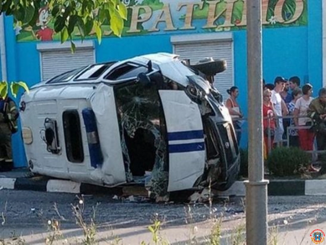 В Батайске осудили полицейского за ДТП, в котором погибли женщина и ее пятилетний сын