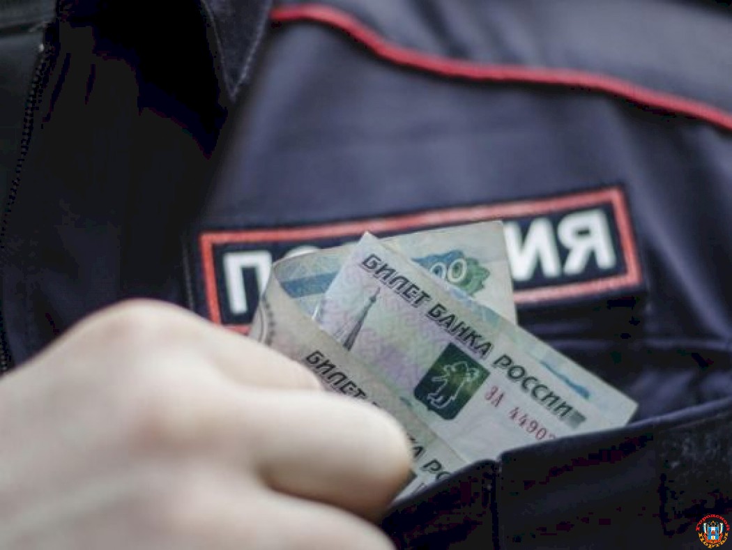 В Ростове полицейского арестовали по подозрению в мошенничестве на 800 тысяч рублей
