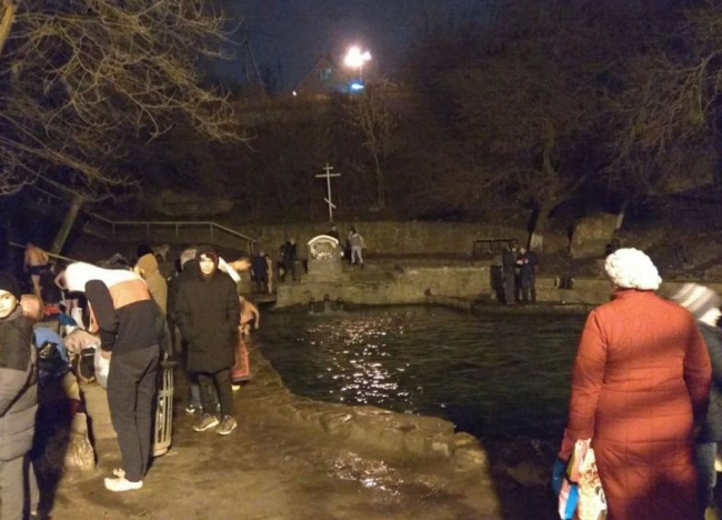 МЧС: крещенские купания на Дону провели без происшествий