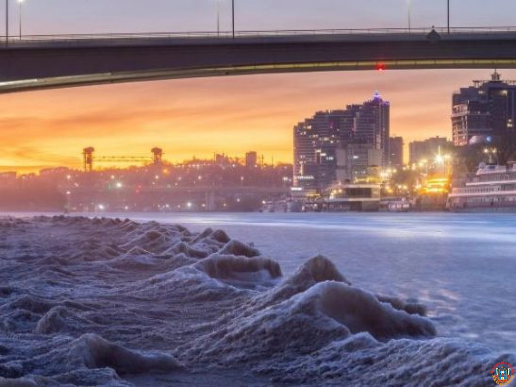 Тысячи ростовчан остались без холодной воды из-за наледи в обмелевшей реке Дон