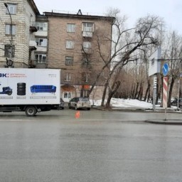 В Новосибирске водитель грузовика сбил ребенка