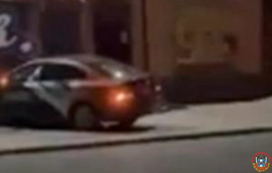 В Ростове водитель каршерингового авто снес стену дома