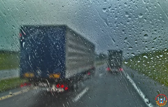 2 декабря: Предупреждаем водителей о дожде на трассе М-4