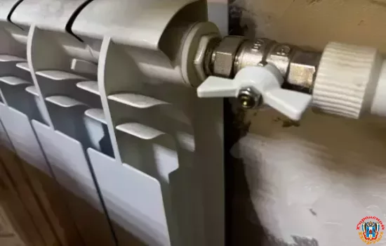 Без горячей воды и отопления остались жители двух районов в Ростове