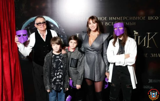 День рождения среднего сына вместе отпраздновали супруги Дибровы