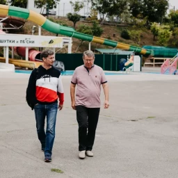 Партия «Новые люди» собрала подписи против закрытия первого ростовского аквапарка