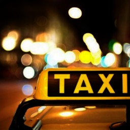 По дороге из Цимлянска в Волгодонск женщина скончалась в такси