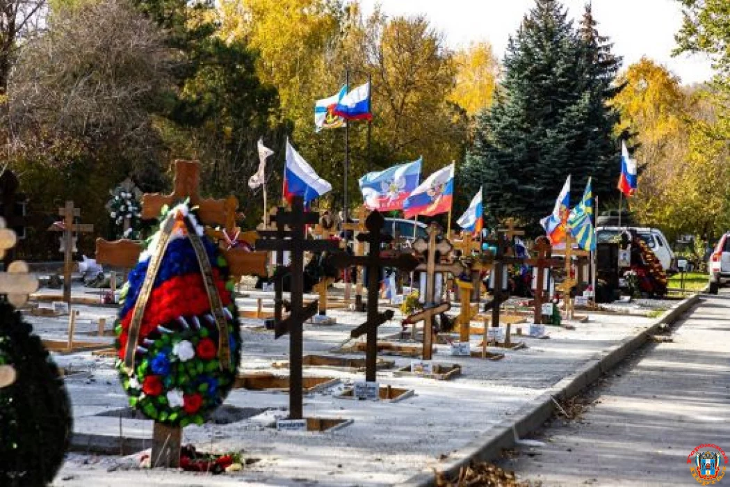 В Ростове работы по благоустройству могил бойцов СВО завершат к 30 ноября