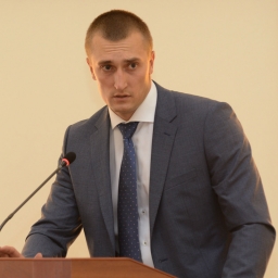 Талантливого и спортивного Станислава Марченко поздравляют с днем рождения друзья и коллеги