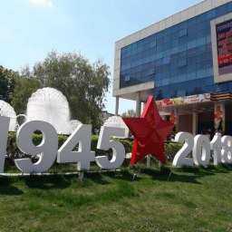 Экстренно эвакуировали после тревоги посетителей торгового центра "Сокол" в Ростове