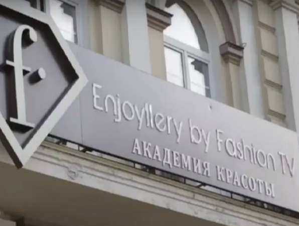 Поверившую в "бесплатную перезагрузку" девушку осчастливили многотысячным кредитом Поверившую в "бесплатную перезагрузку" девушку осчастливили многотысячным кредитом
